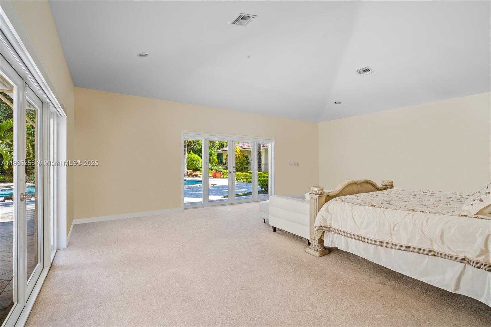 Small Image of 10735 SOUTH WEST 58TH AVE, Pinecrest Number 27