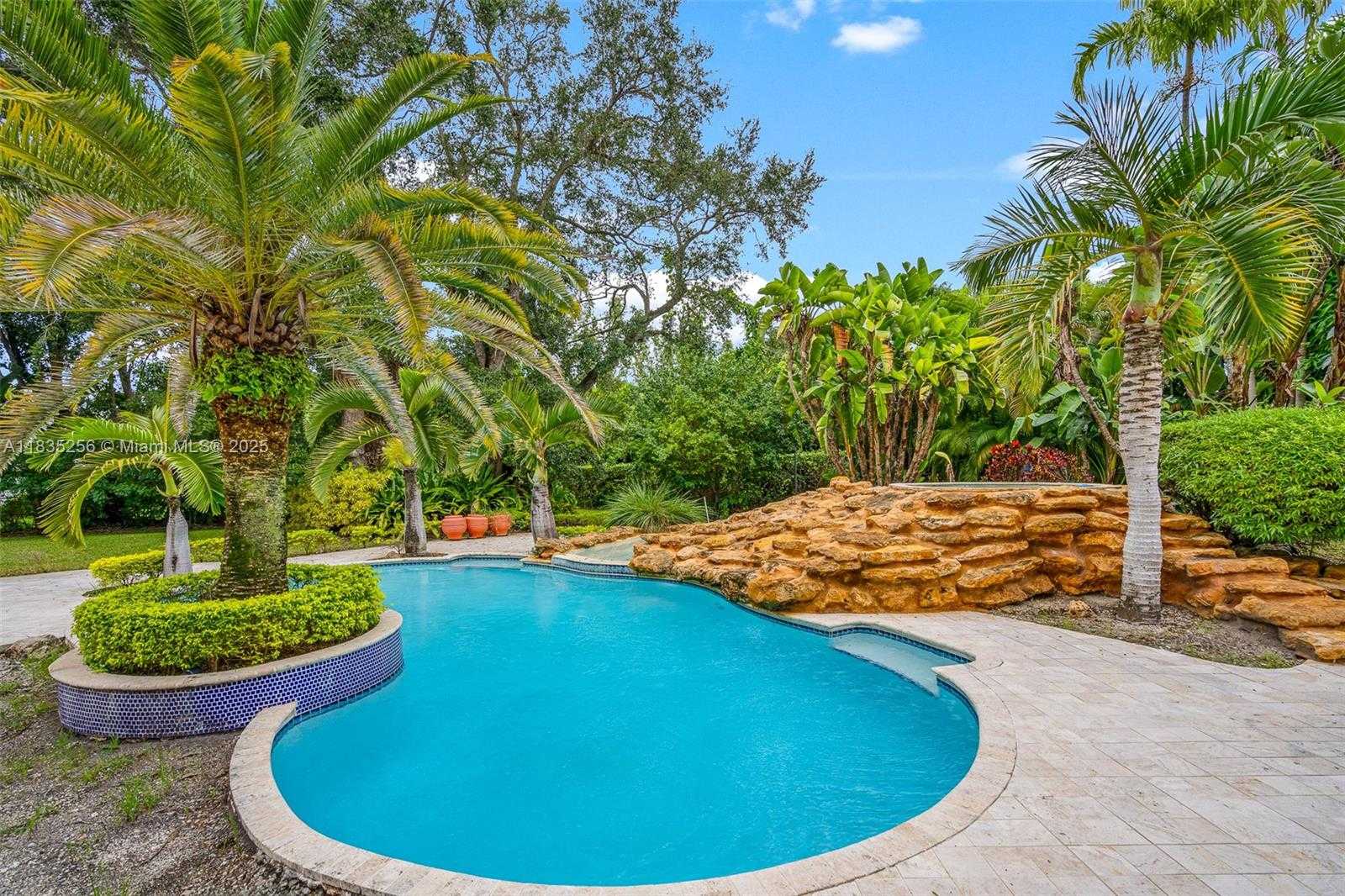 Small Image of 10735 SOUTH WEST 58TH AVE, Pinecrest Number 55