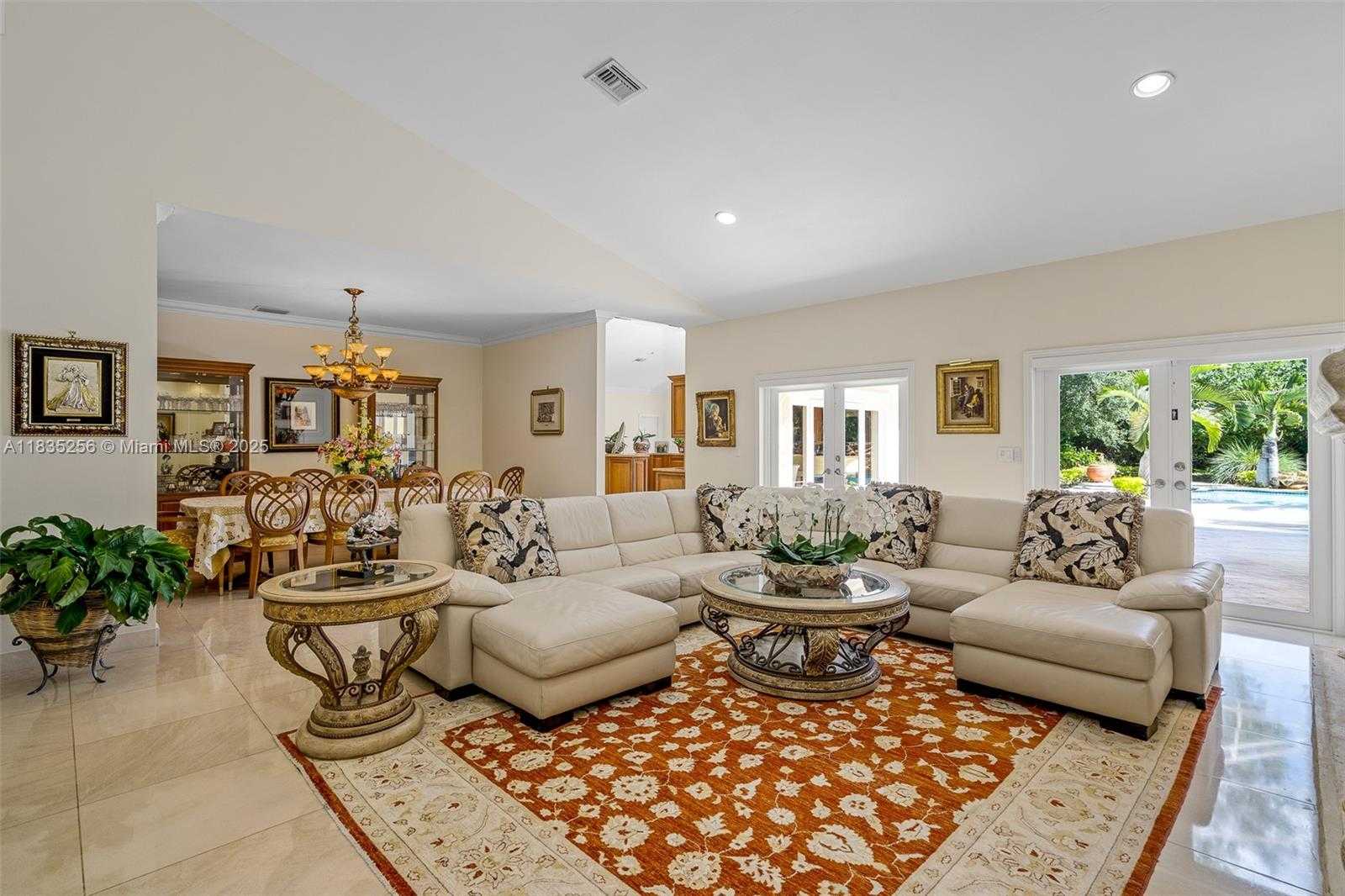Small Image of 10735 SOUTH WEST 58TH AVE, Pinecrest Number 6
