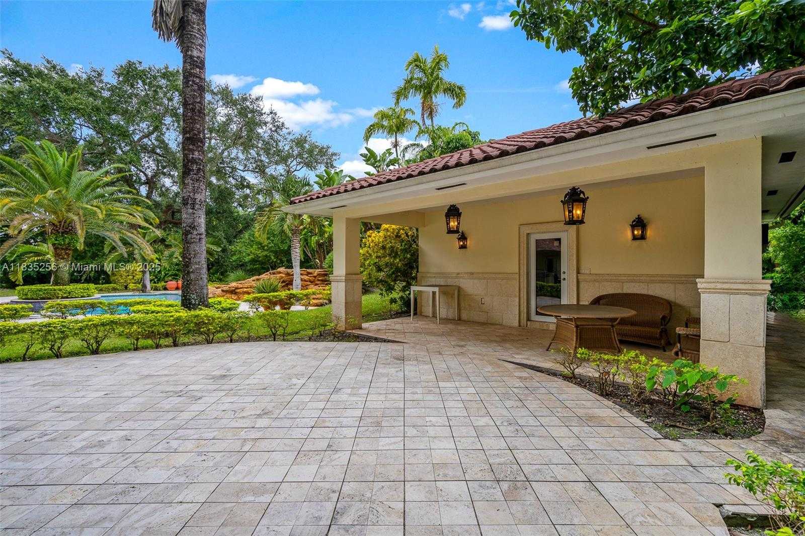 Small Image of 10735 SOUTH WEST 58TH AVE, Pinecrest Number 65