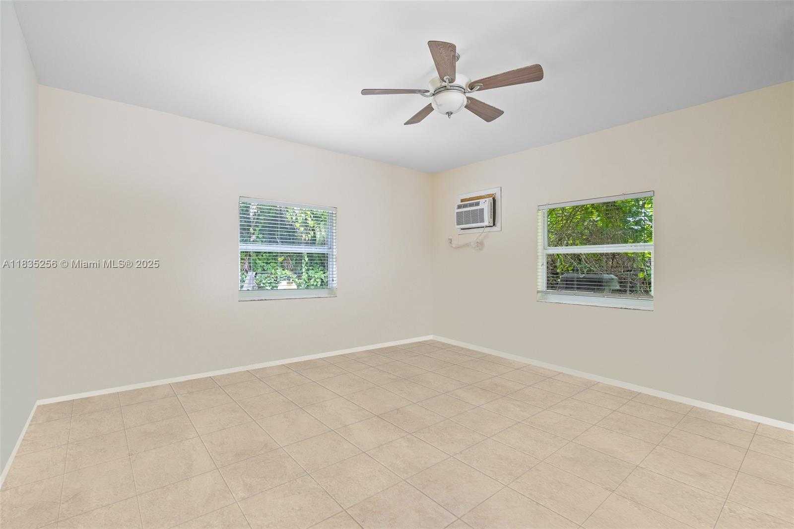 Small Image of 10735 SOUTH WEST 58TH AVE, Pinecrest Number 67