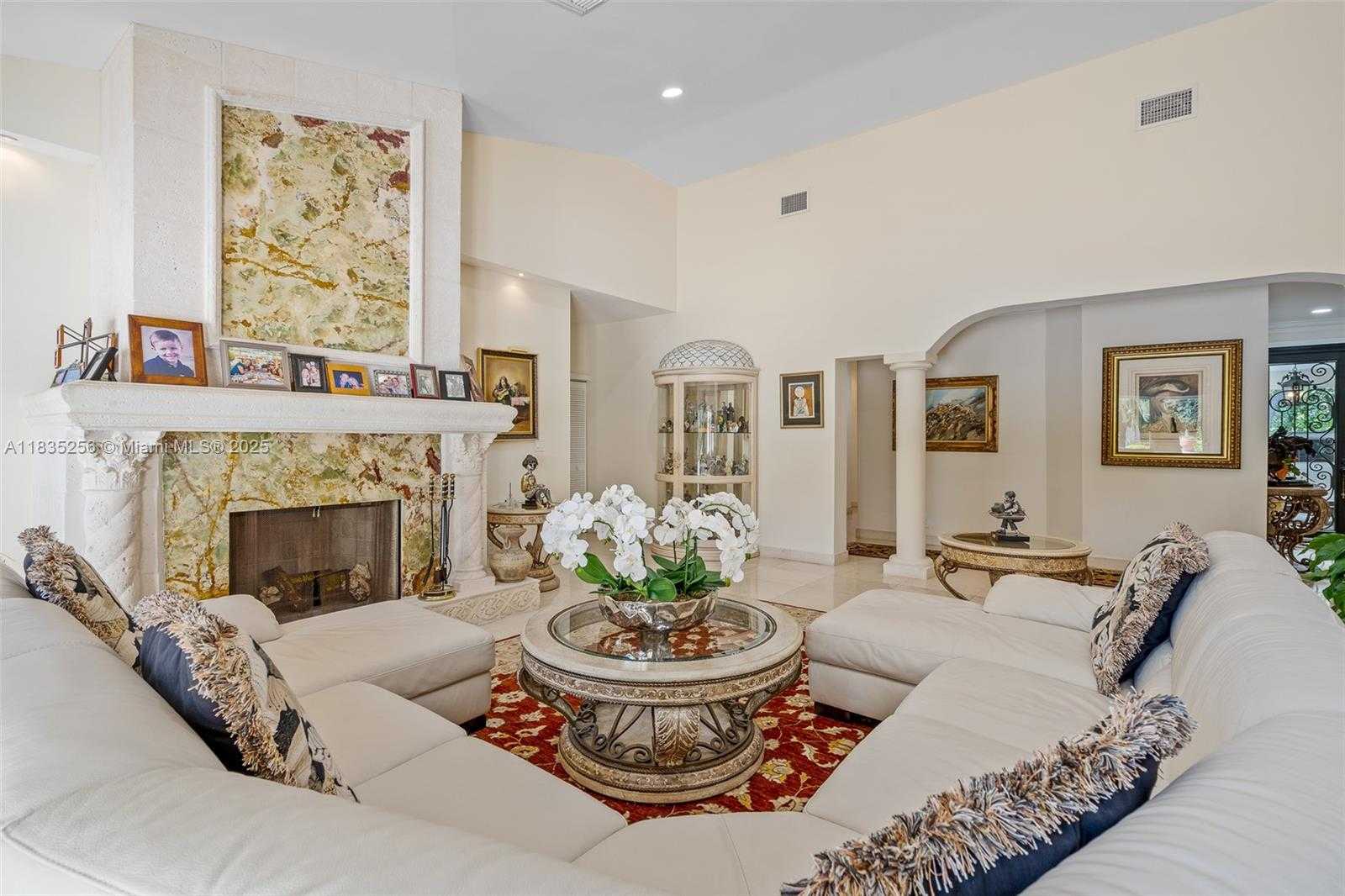 Small Image of 10735 SOUTH WEST 58TH AVE, Pinecrest Number 7