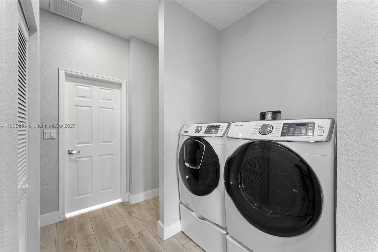 Small Image of 22241 SOUTH WEST 92ND PL, Cutler Bay Number 12