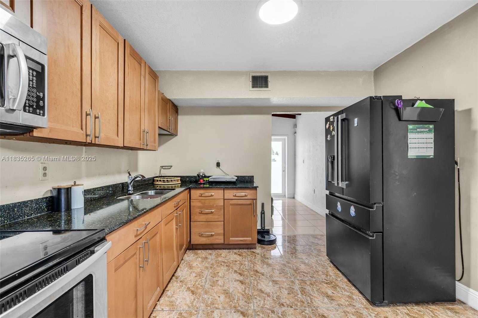 Small Image of 2225 NORTH WEST 122ND ST, Miami Number 10