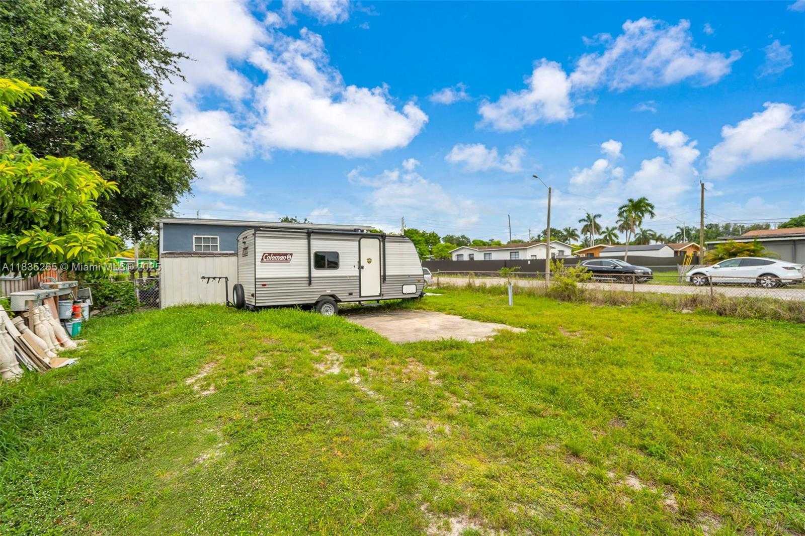 Small Image of 2225 NORTH WEST 122ND ST, Miami Number 21