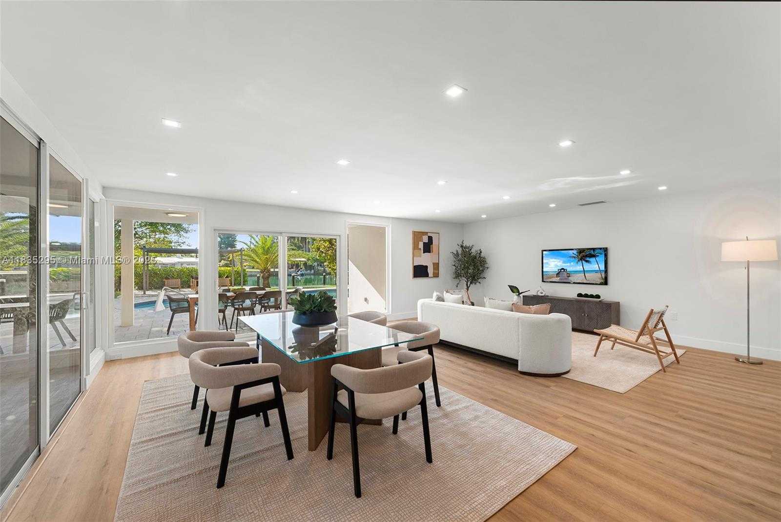 Small Image of 410 SOUTH SHORE DR, Miami Beach Number 12