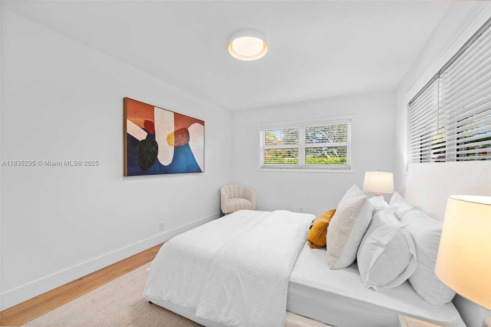 Small Image of 410 SOUTH SHORE DR, Miami Beach Number 27