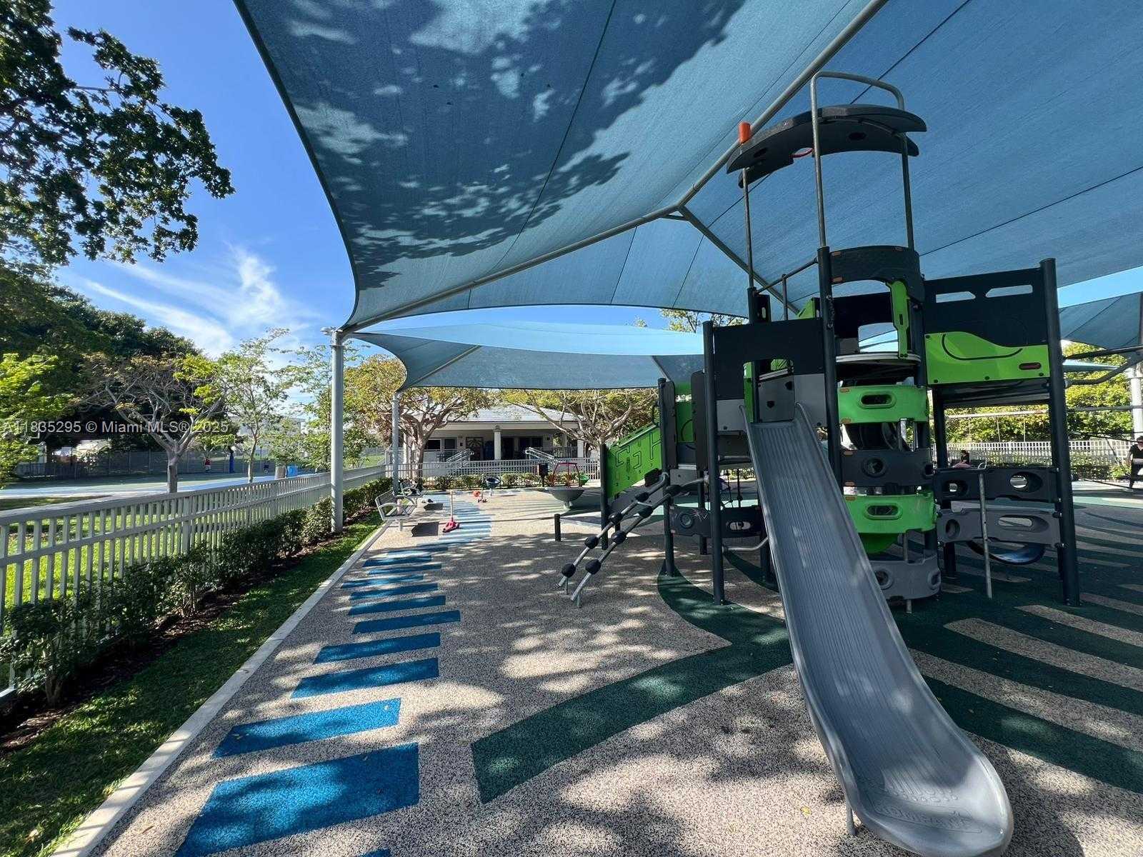 Small Image of 410 SOUTH SHORE DR, Miami Beach Number 51