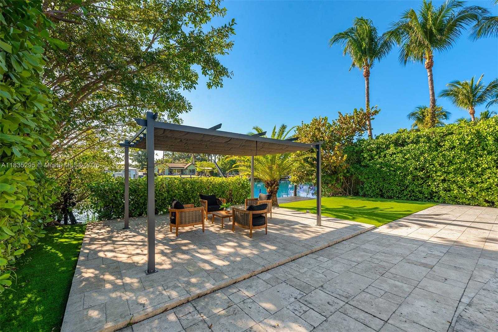 Small Image of 410 SOUTH SHORE DR, Miami Beach Number 7