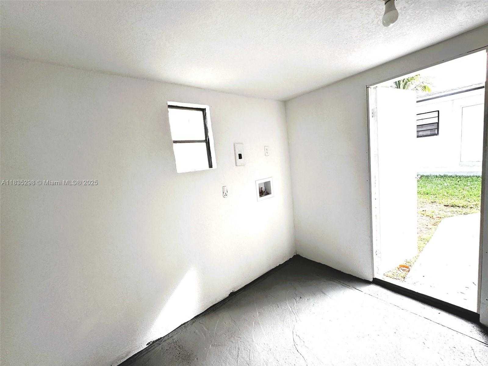 Small Image of 18711 SOUTH WEST 316TH TER, Homestead Number 22