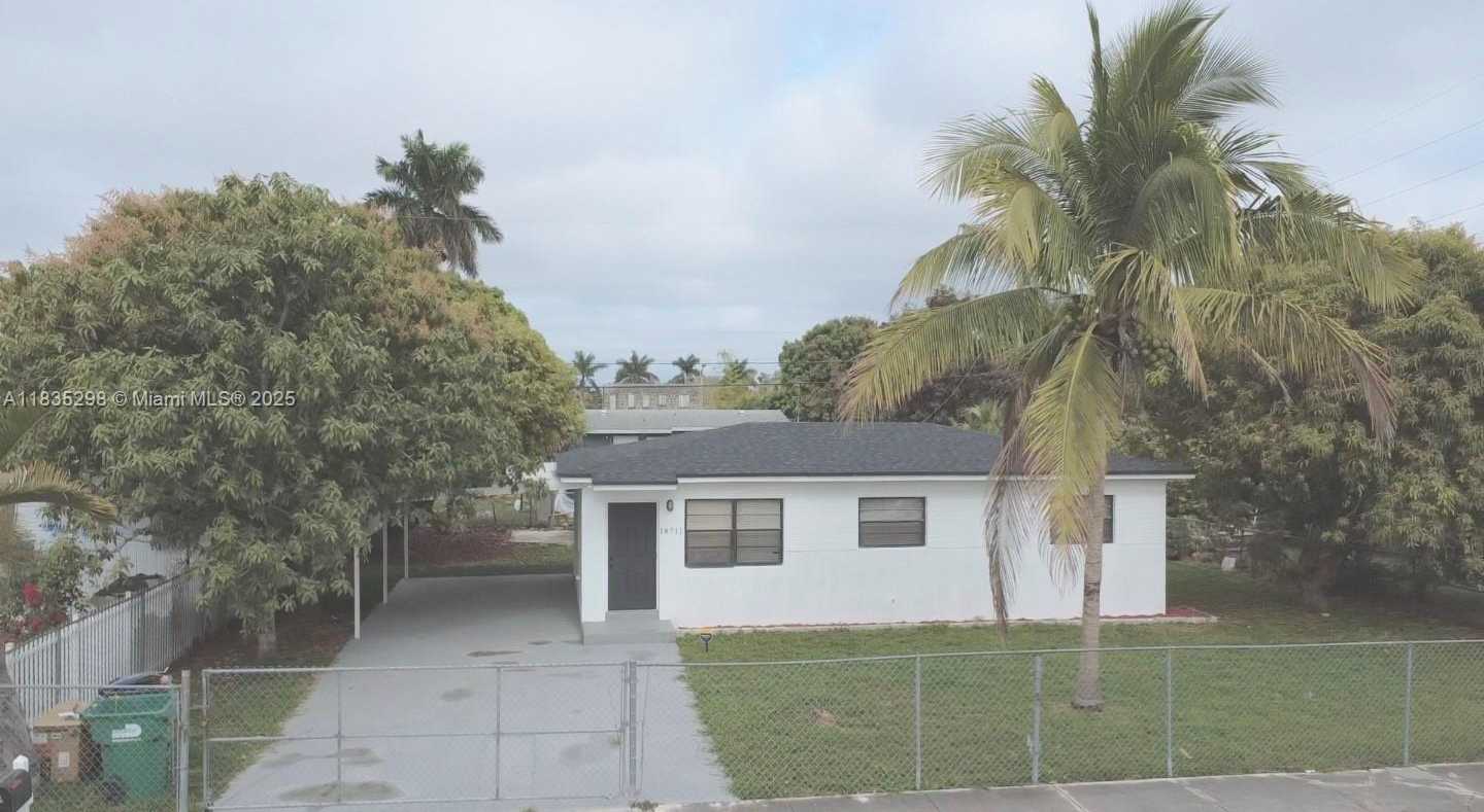 Small Image of 18711 SOUTH WEST 316TH TER, Homestead Number 4