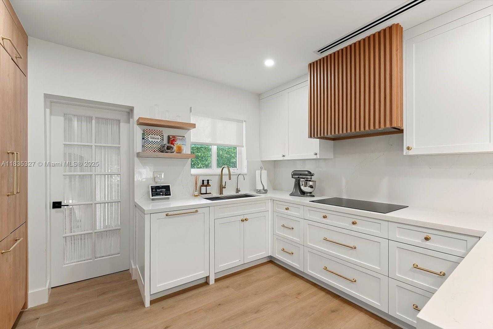 Small Image of 511 CATALONIA AVE, Coral Gables Number 10