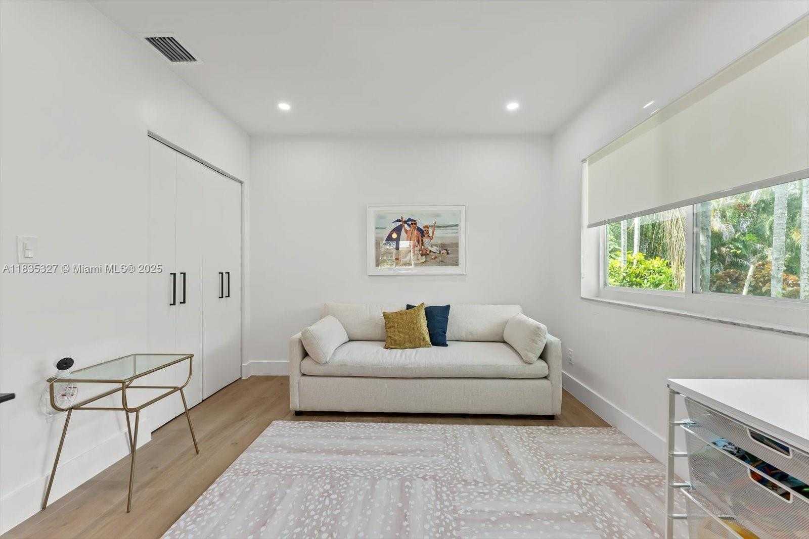 Small Image of 511 CATALONIA AVE, Coral Gables Number 12