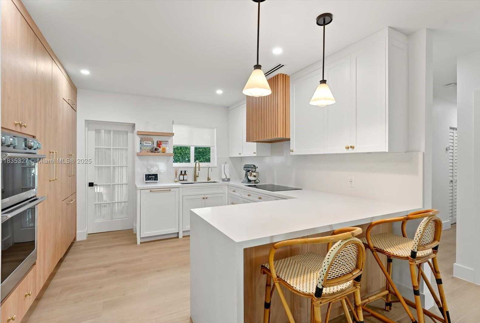 Small Image of 511 CATALONIA AVE, Coral Gables Number 9