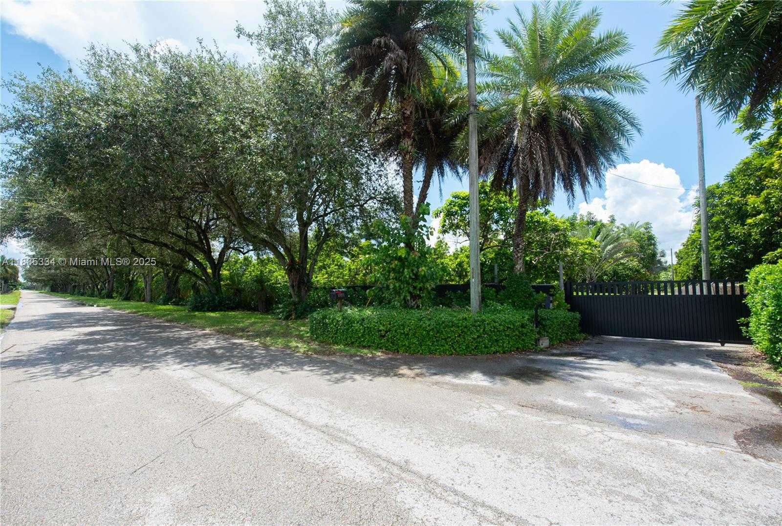 Small Image of 23400 SOUTH WEST 192ND AVE, Homestead Number 86