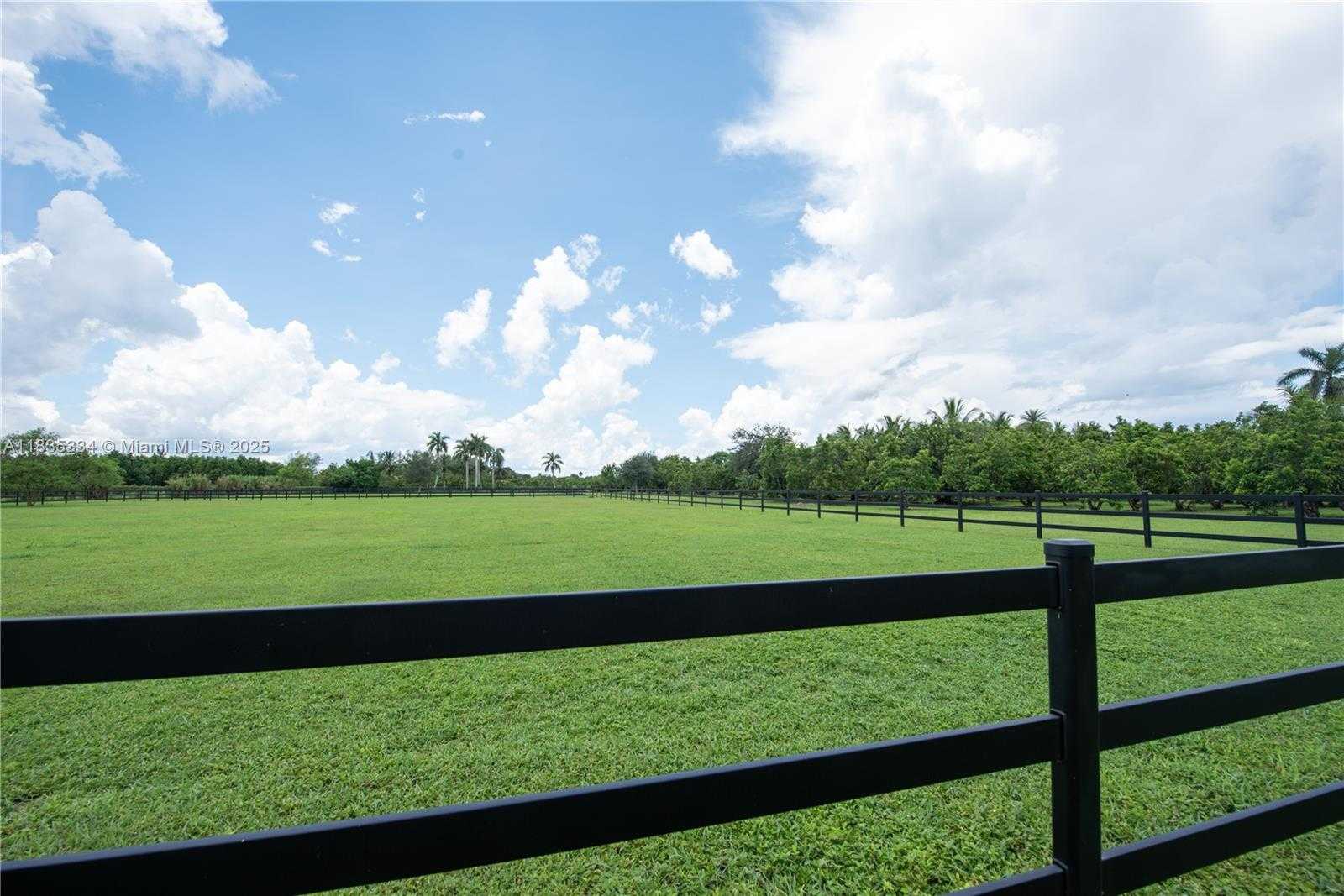 Small Image of 23400 SOUTH WEST 192ND AVE, Homestead Number 90