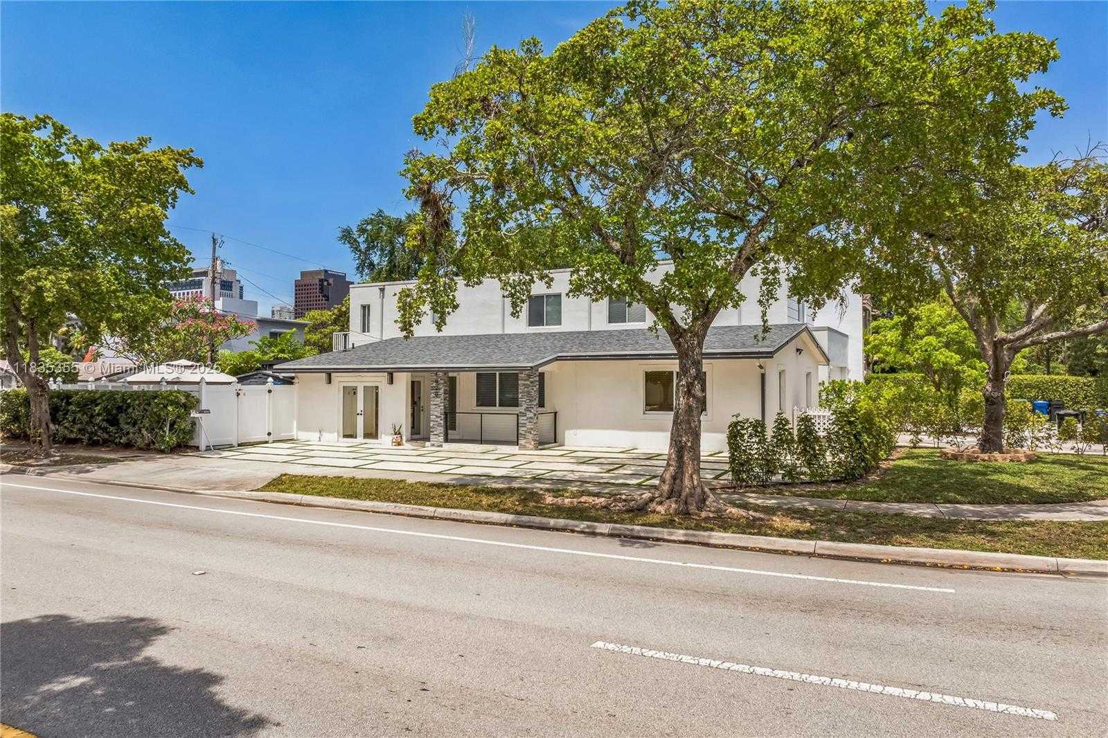 Small Image of 1020 SOUTH WEST 4TH AVE, Fort Lauderdale Number 36
