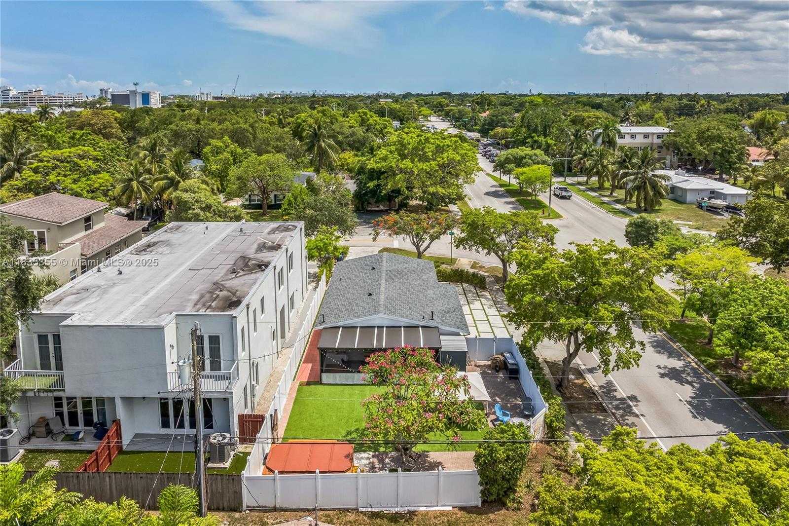 Small Image of 1020 SOUTH WEST 4TH AVE, Fort Lauderdale Number 39
