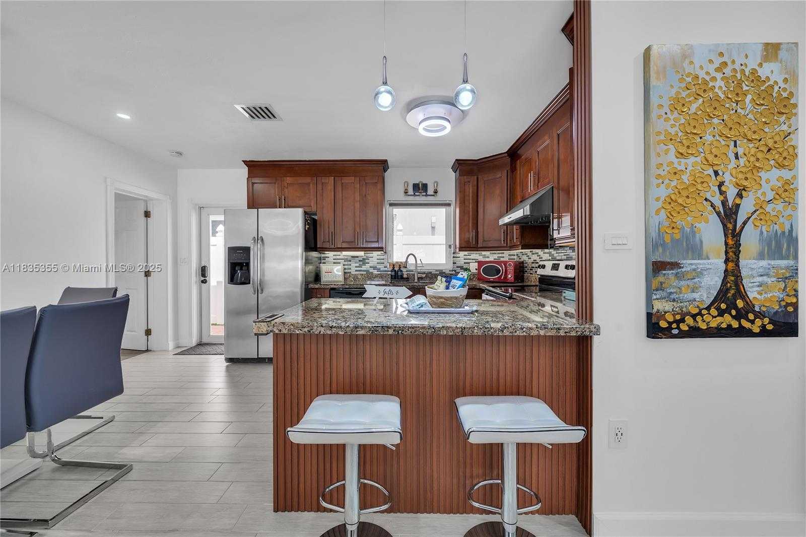 Small Image of 1020 SOUTH WEST 4TH AVE, Fort Lauderdale Number 9