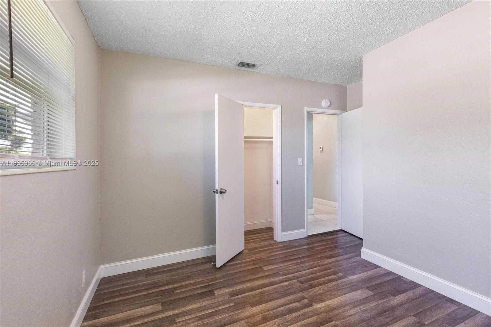 Small Image of 2307 RODMAN ST, Hollywood Number 10