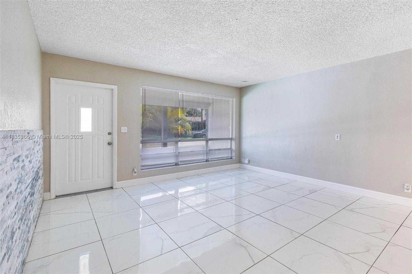 Small Image of 2307 RODMAN ST, Hollywood Number 16