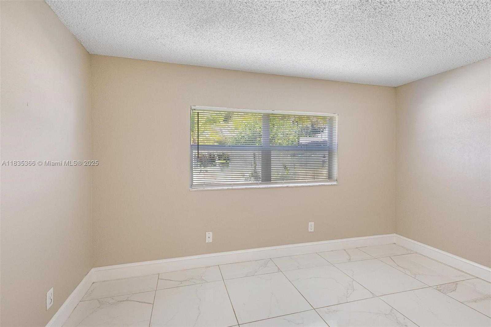 Small Image of 2307 RODMAN ST, Hollywood Number 20