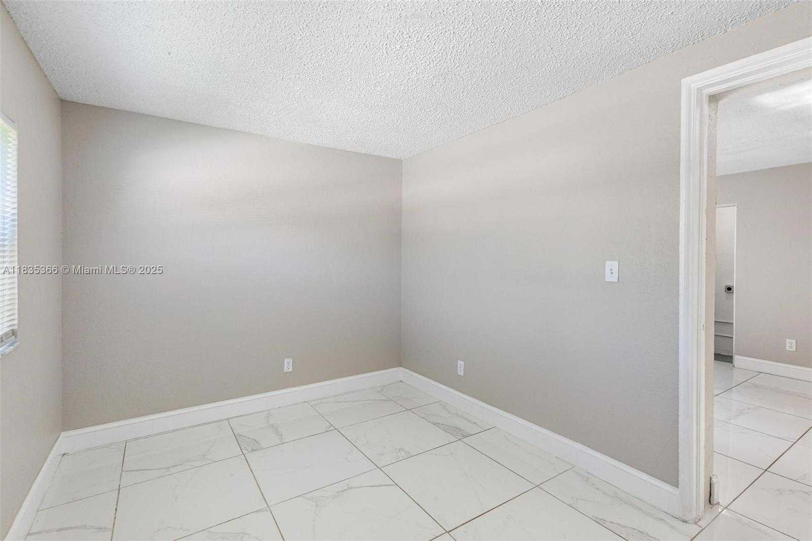 Small Image of 2307 RODMAN ST, Hollywood Number 21