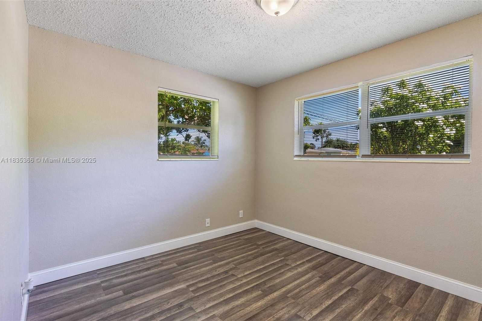 Small Image of 2307 RODMAN ST, Hollywood Number 24