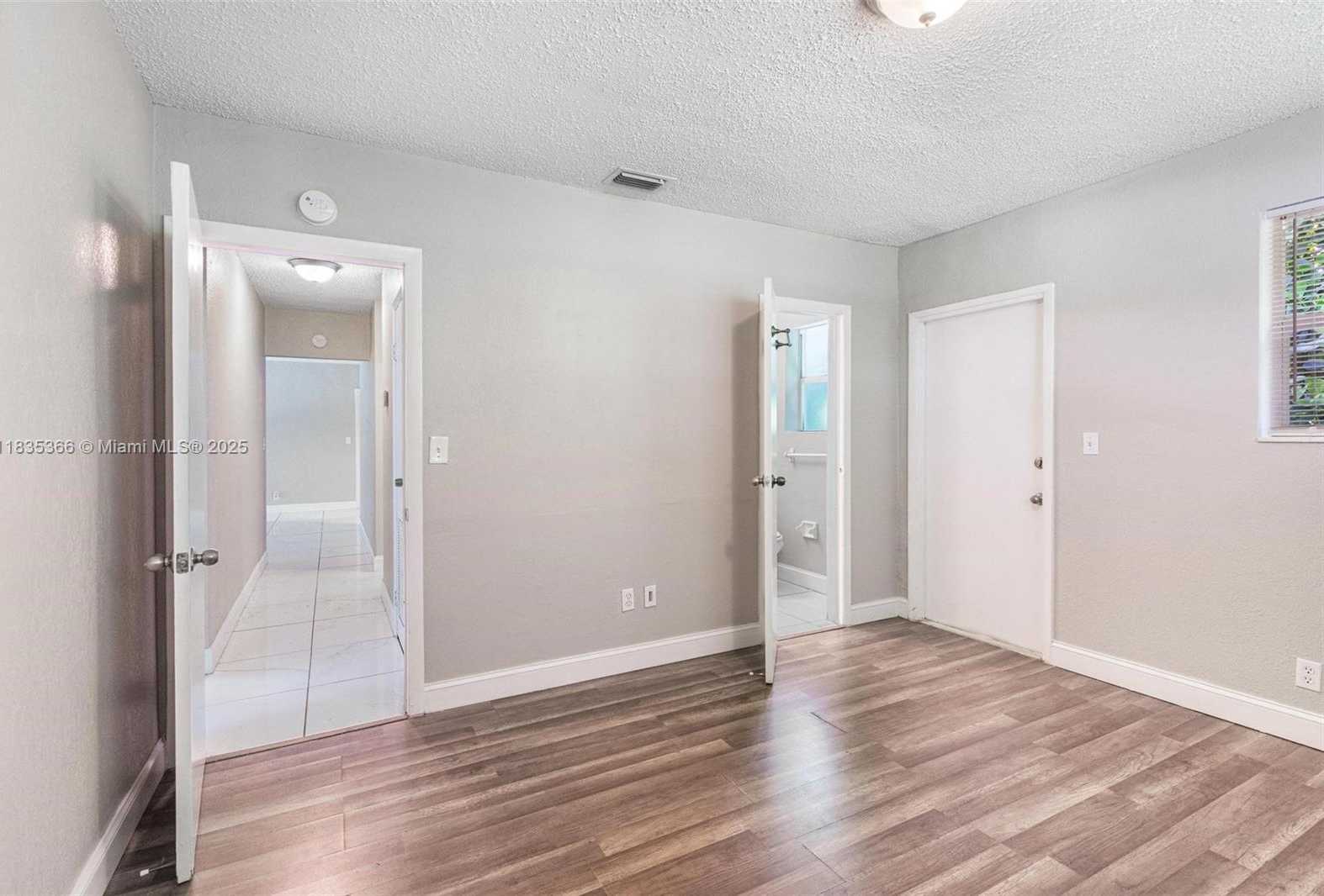 Small Image of 2307 RODMAN ST, Hollywood Number 25