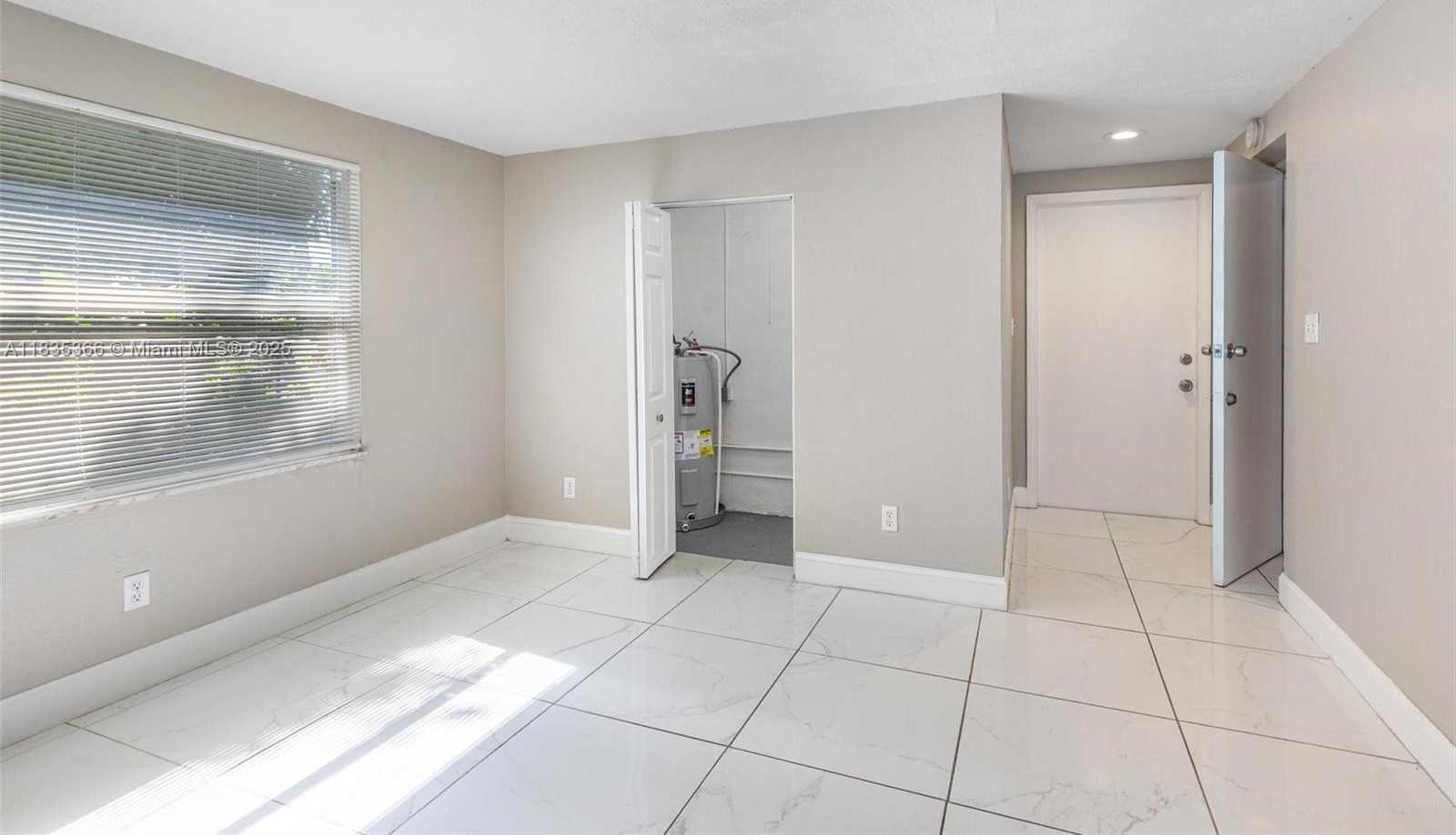 Small Image of 2307 RODMAN ST, Hollywood Number 7