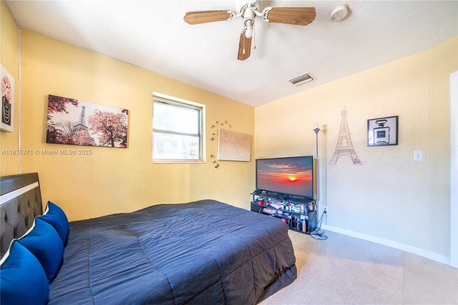 Small Image of 2824 NORTH WEST 8TH ST, Fort Lauderdale Number 17