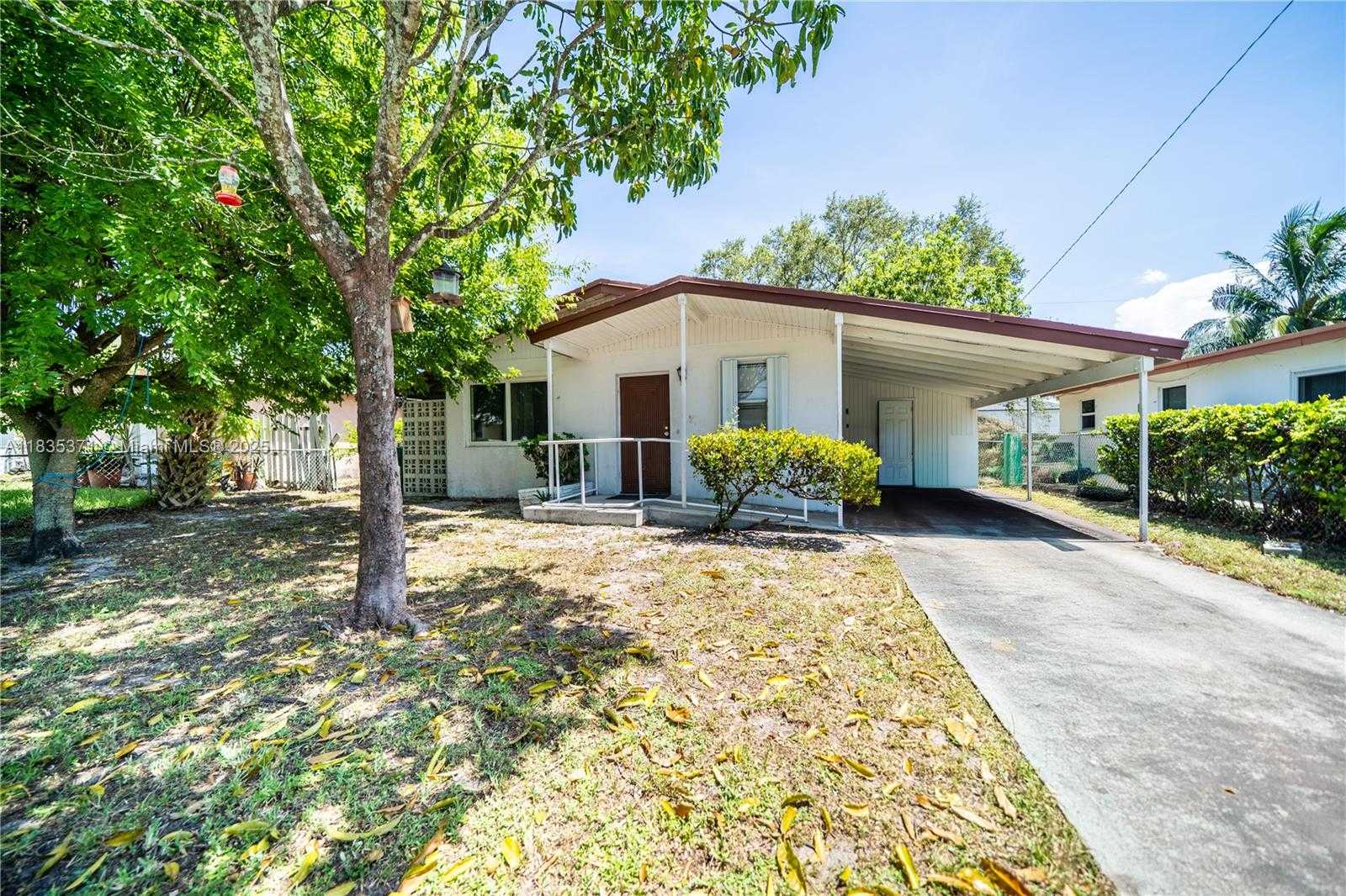 Small Image of 2824 NORTH WEST 8TH ST, Fort Lauderdale Number 2