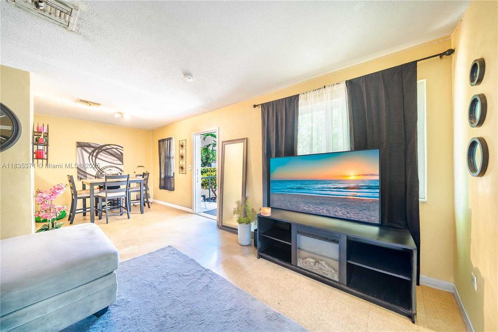 Small Image of 2824 NORTH WEST 8TH ST, Fort Lauderdale Number 9