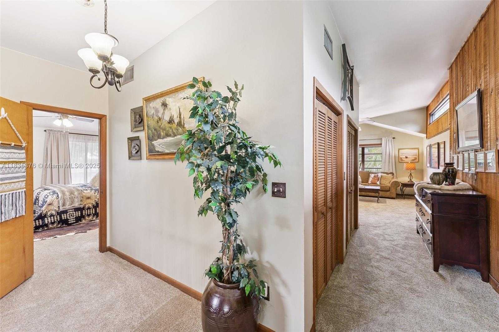 Small Image of 28550 SOUTH WEST 192ND AVE, Homestead Number 17