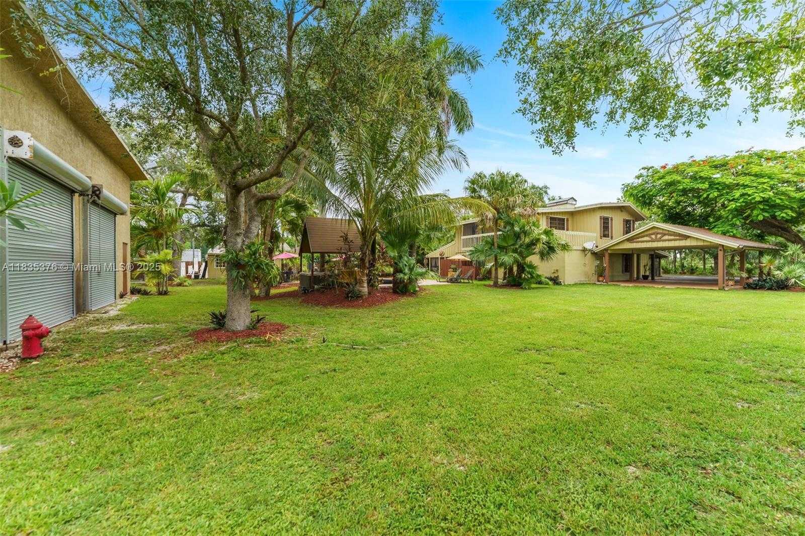 Small Image of 28550 SOUTH WEST 192ND AVE, Homestead Number 35