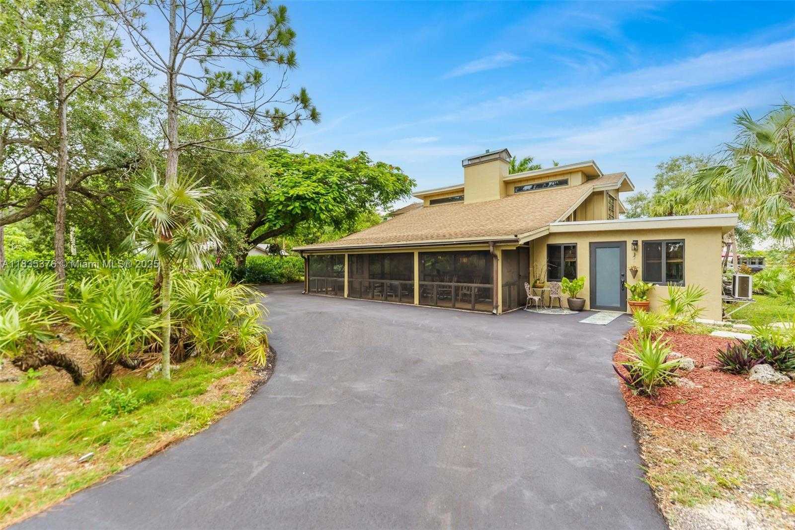Small Image of 28550 SOUTH WEST 192ND AVE, Homestead Number 4