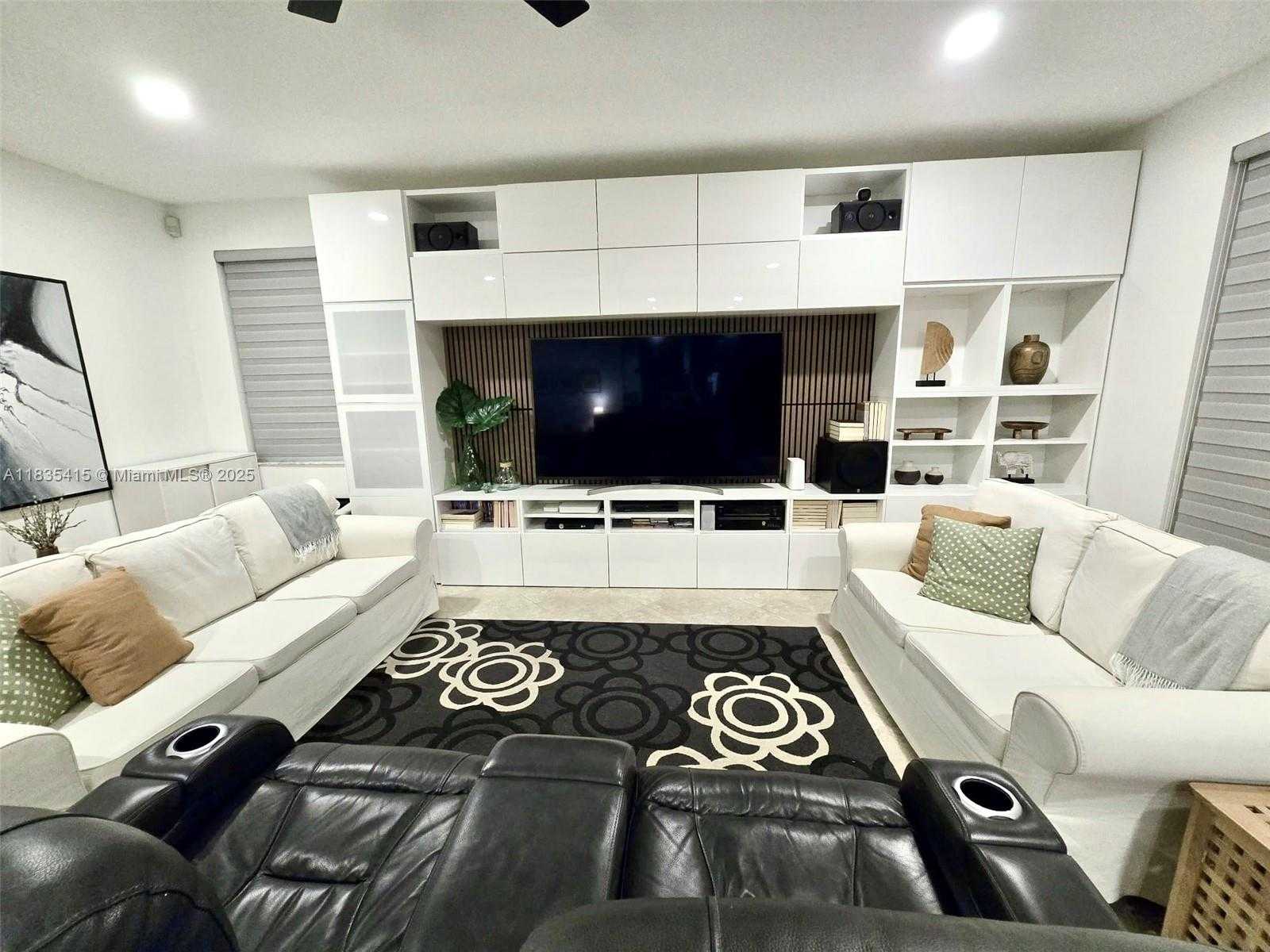 Small Image of 547 CASCADE FALLS DR, Weston Number 5