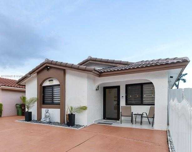 Small Image of 7029 WEST 29TH WAY, Hialeah Number 2
