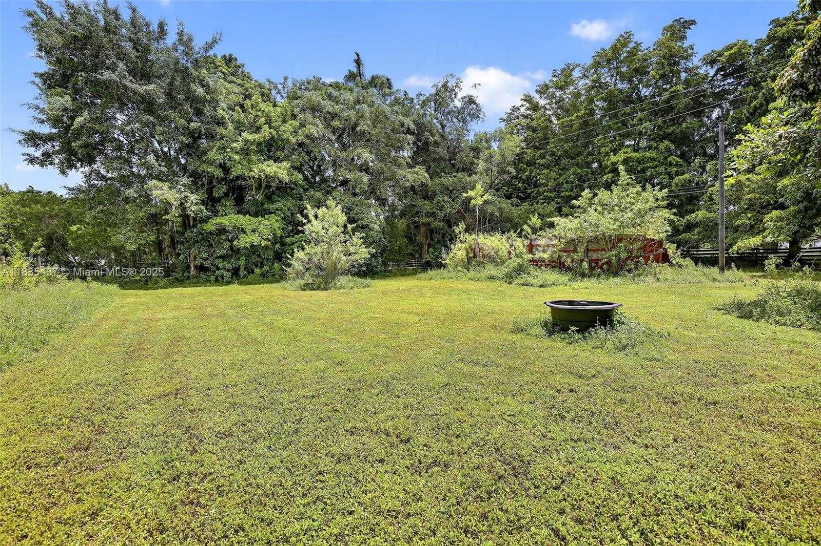 Small Image of 13851 SOUTH WEST 26TH ST, Davie Number 21