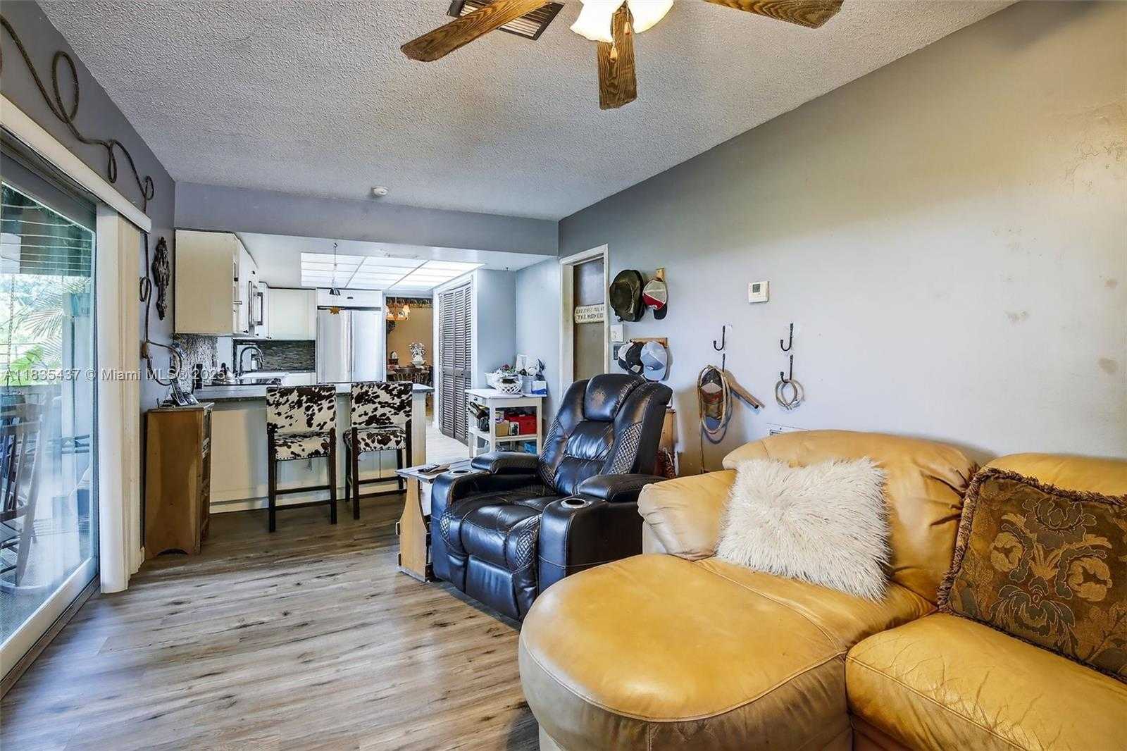 Small Image of 13851 SOUTH WEST 26TH ST, Davie Number 6