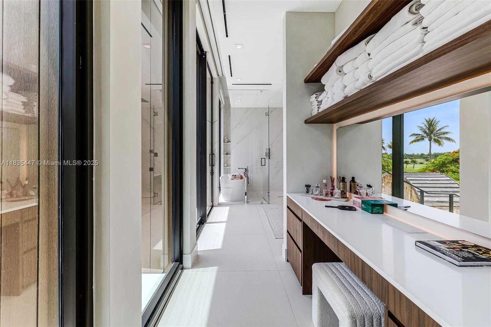 Small Image of 2355 MERIDIAN AVE, Miami Beach Number 12