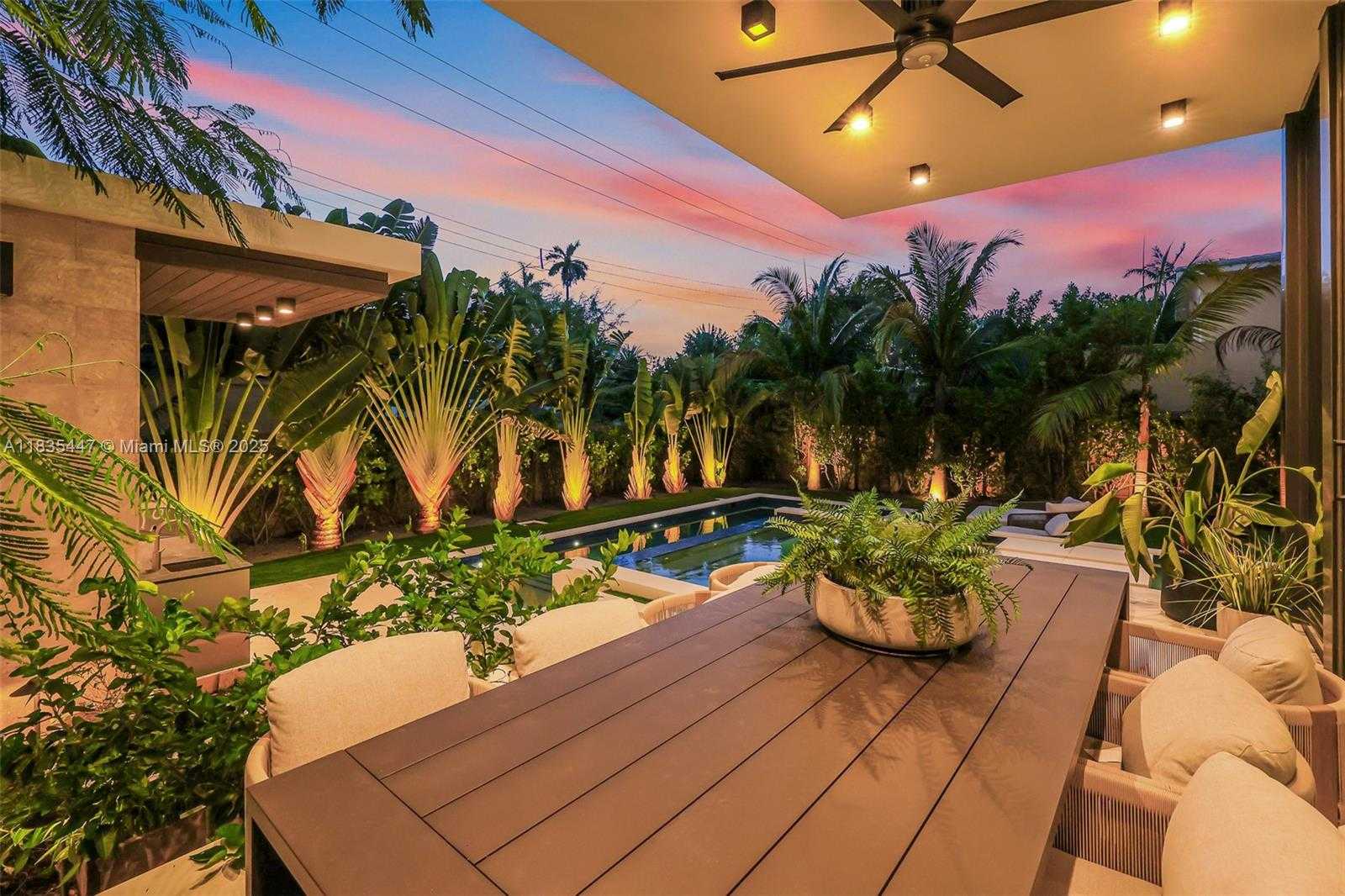Small Image of 2355 MERIDIAN AVE, Miami Beach Number 19