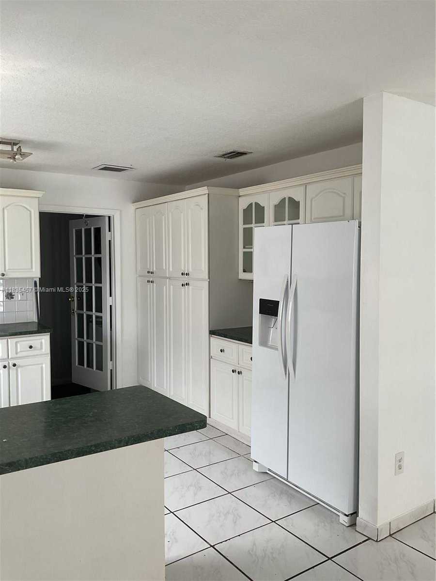 Small Image of 9000 SOUTH WEST 202ND TER, Cutler Bay Number 12
