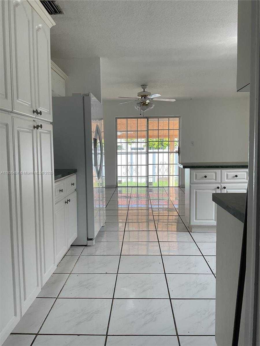 Small Image of 9000 SOUTH WEST 202ND TER, Cutler Bay Number 13