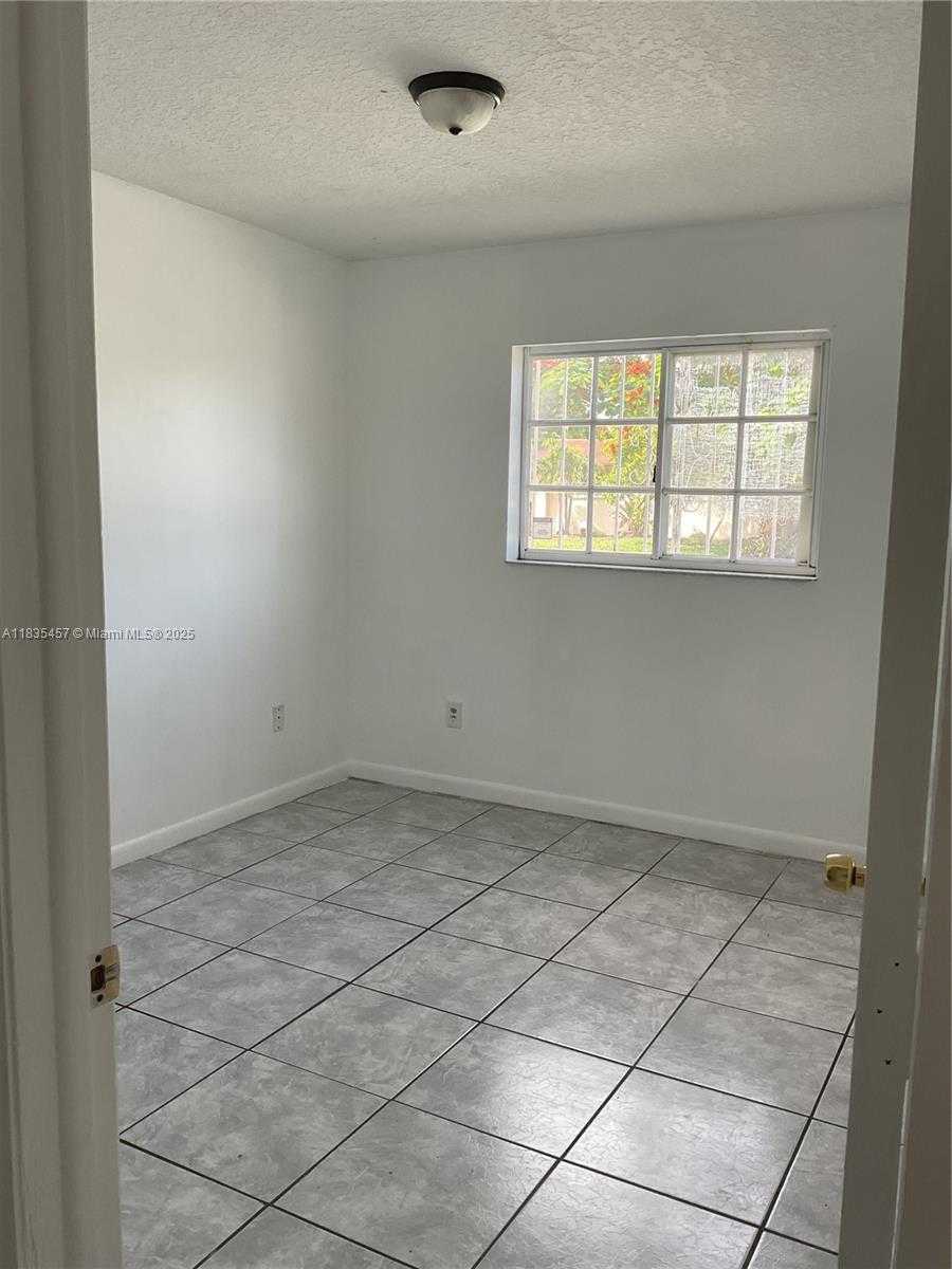 Small Image of 9000 SOUTH WEST 202ND TER, Cutler Bay Number 15