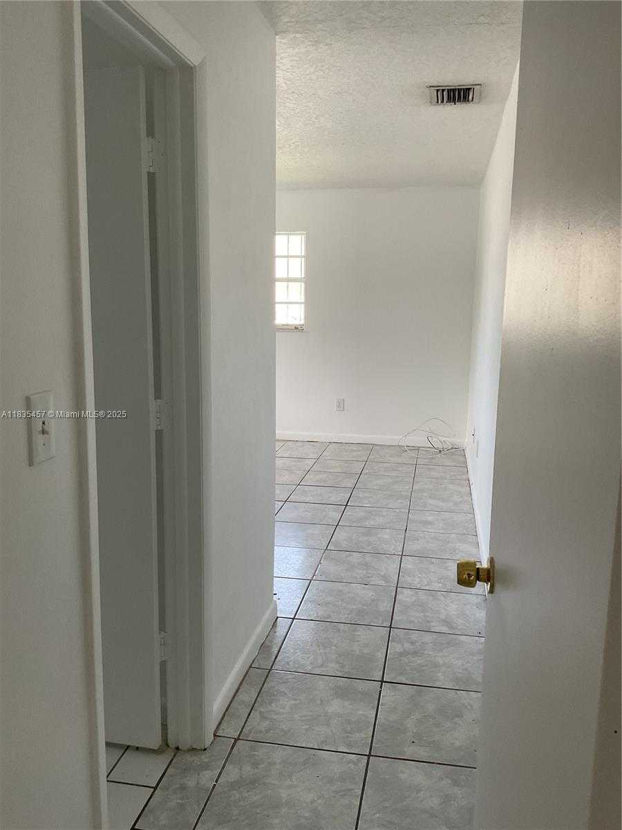 Small Image of 9000 SOUTH WEST 202ND TER, Cutler Bay Number 16