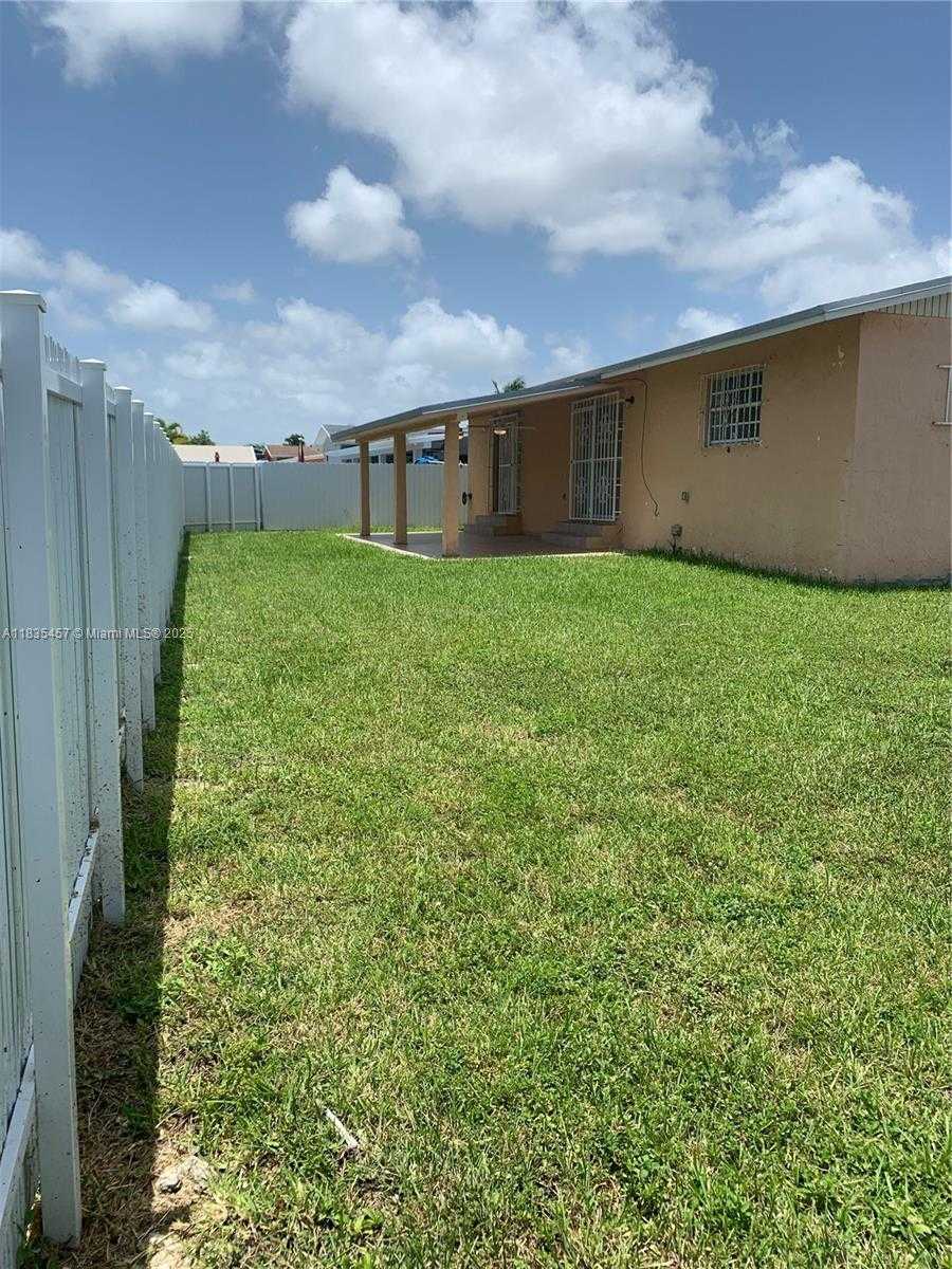 Small Image of 9000 SOUTH WEST 202ND TER, Cutler Bay Number 30