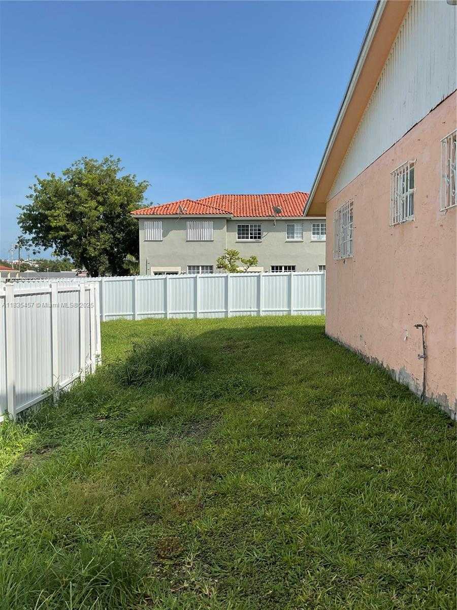 Small Image of 9000 SOUTH WEST 202ND TER, Cutler Bay Number 32