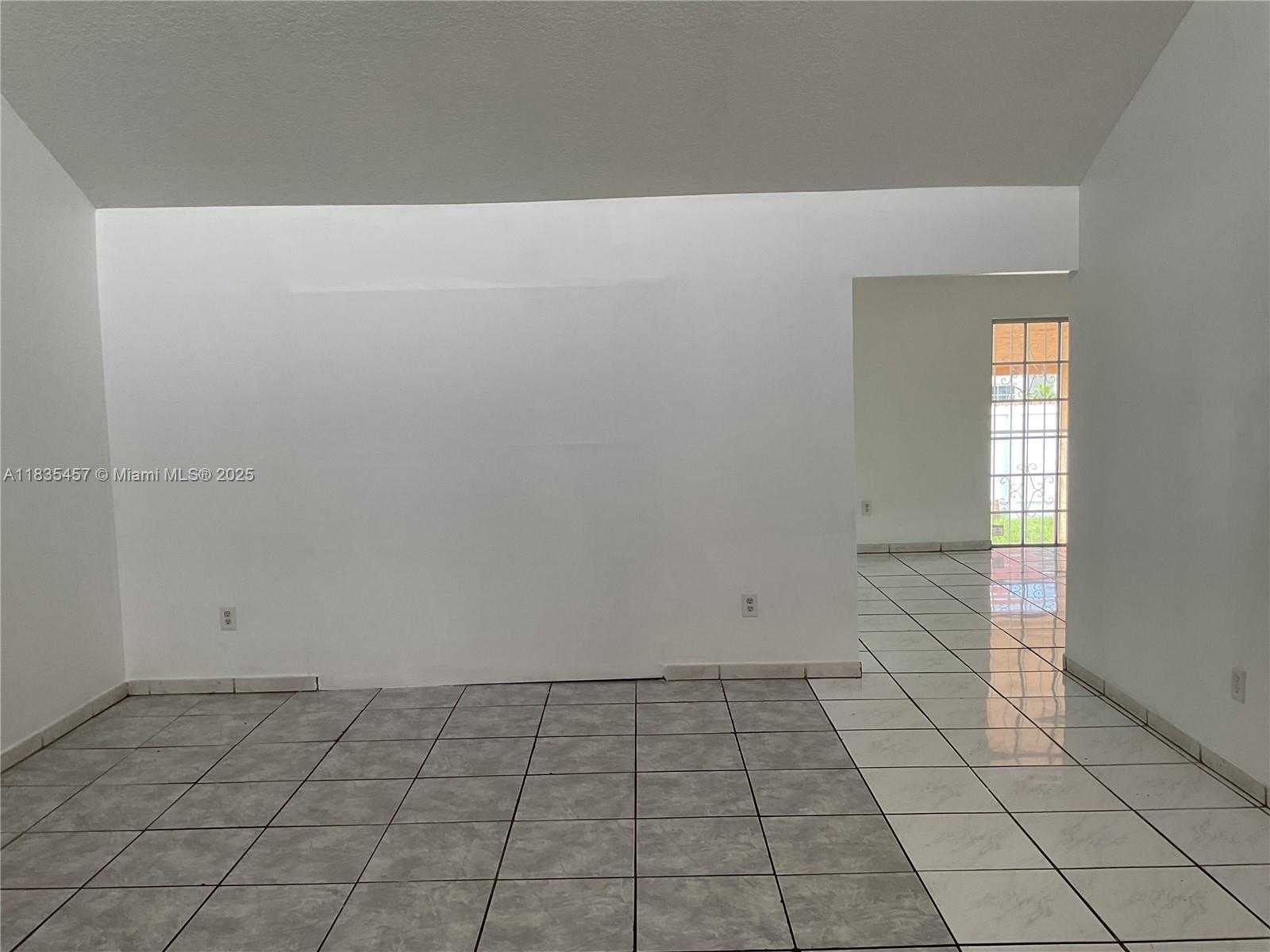 Small Image of 9000 SOUTH WEST 202ND TER, Cutler Bay Number 5