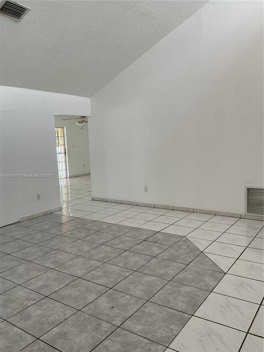 Small Image of 9000 SOUTH WEST 202ND TER, Cutler Bay Number 7